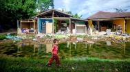 印尼：地震灾区善后营救工作
